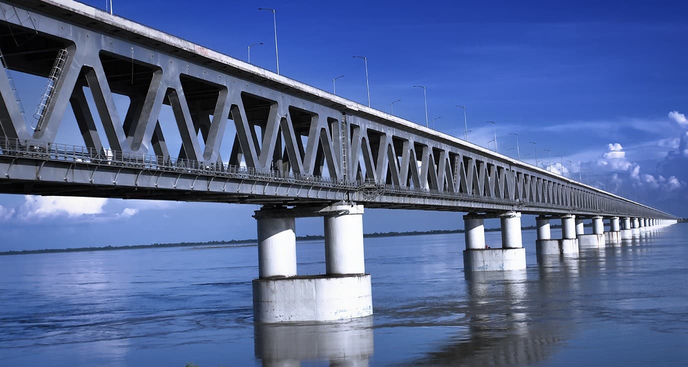Pasighat – Dibrugarh (via Ferry or Bridge)