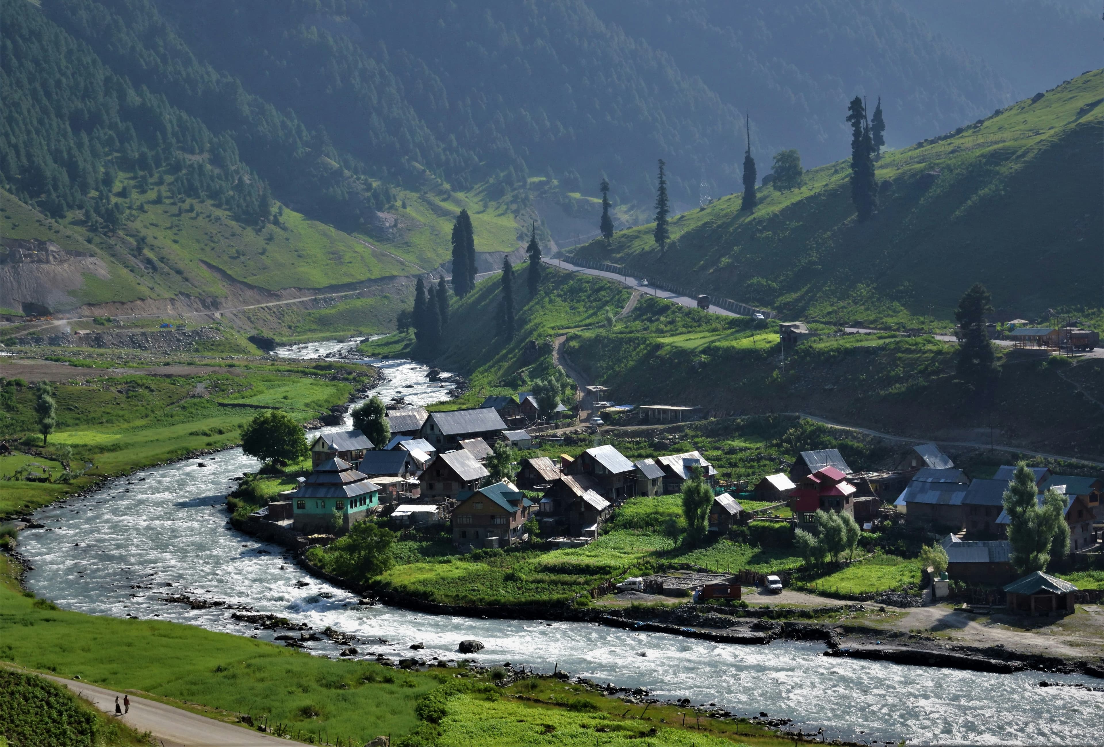 7N/8D Family Itinerary: Jammu, Srinagar, Gulmarg, Pahalgam, Sonmarg slide 5