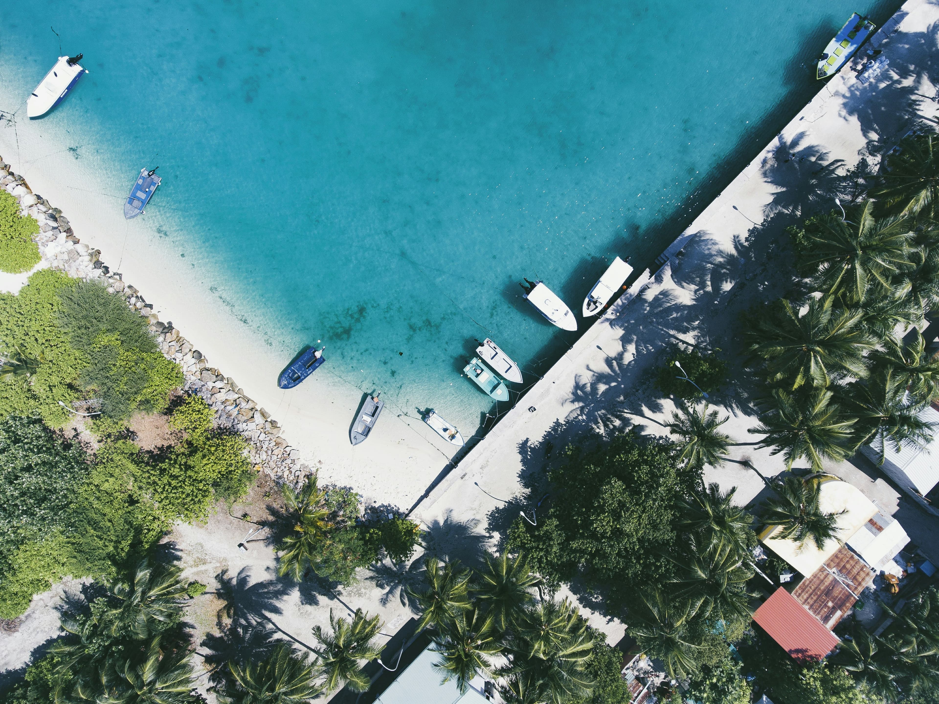 Maldives Honeymoon – Ultra-Luxury Itinerary slide 1