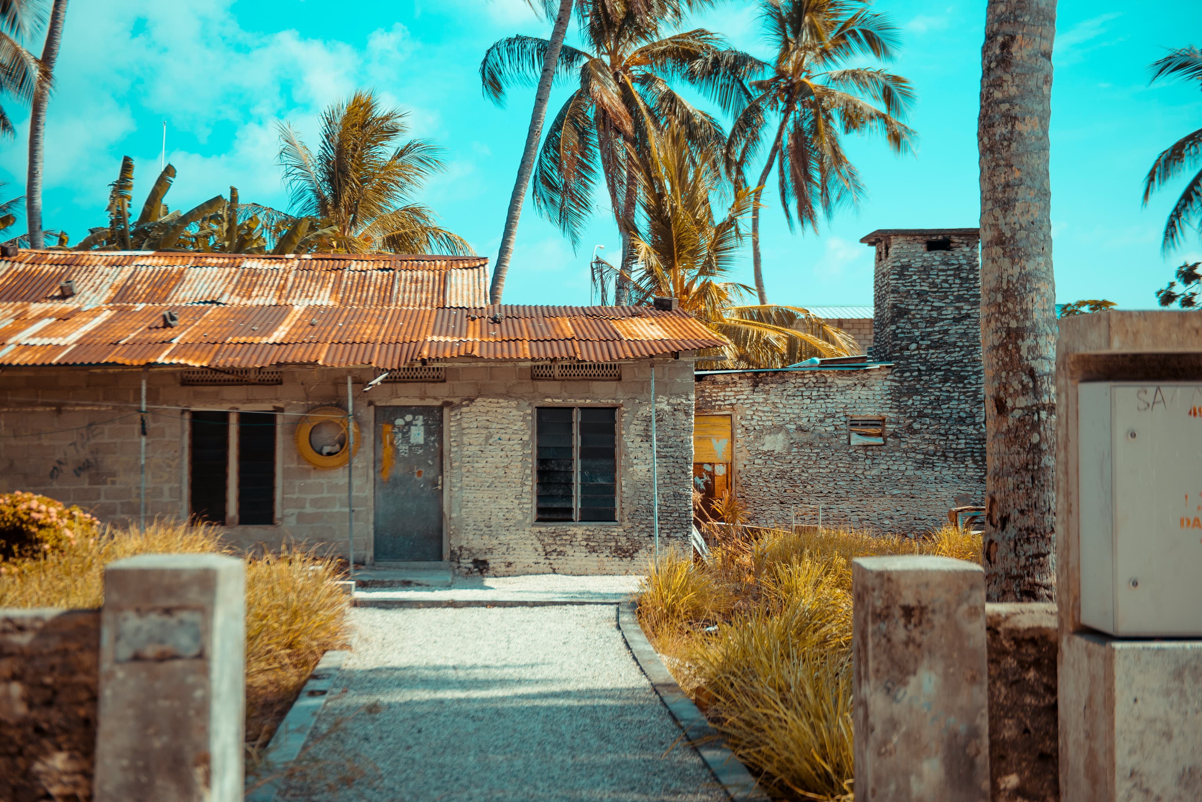 Maldives Honeymoon – Ultra-Luxury Itinerary slide 3