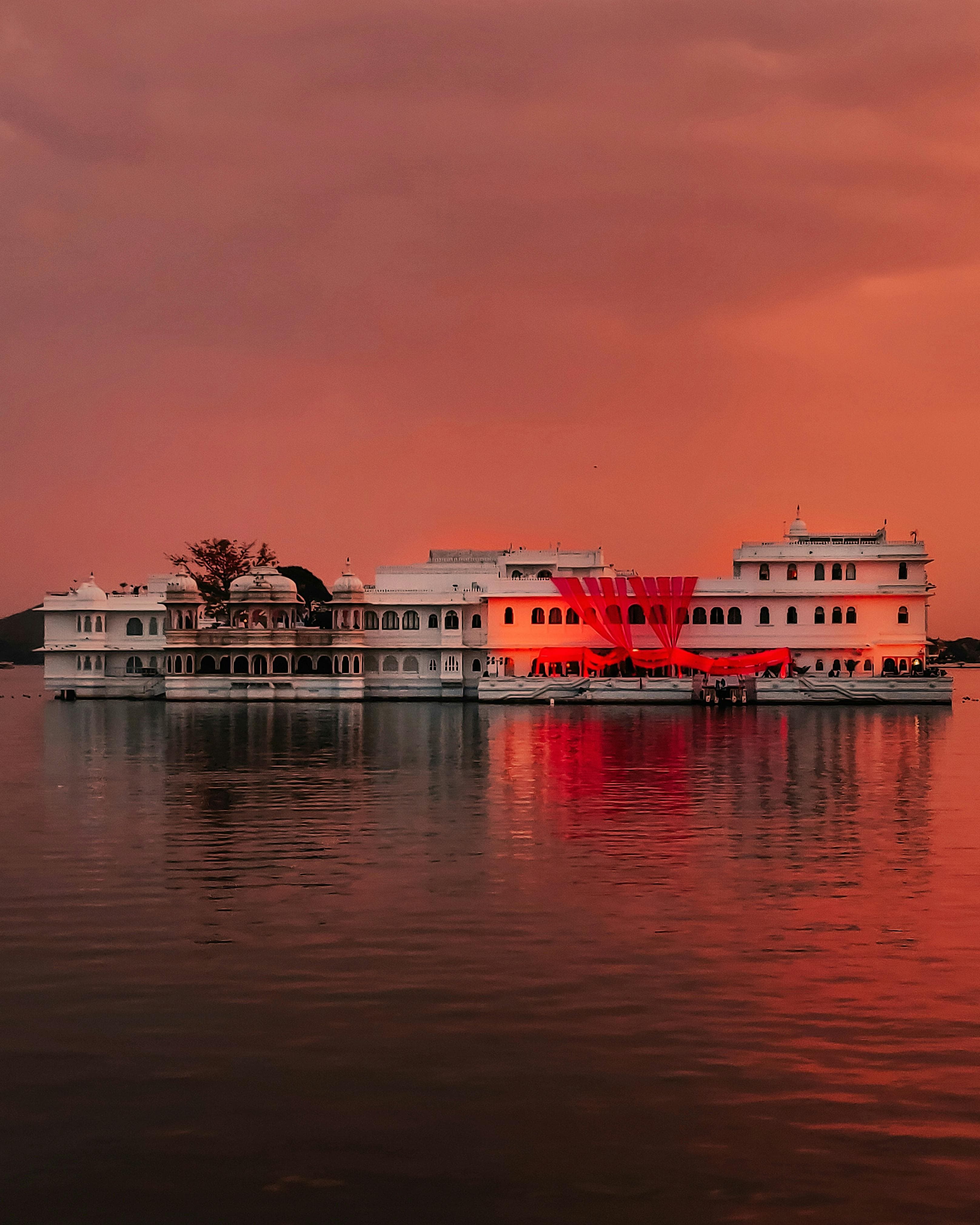 Royal Arrival in Udaipur – City of Lakes