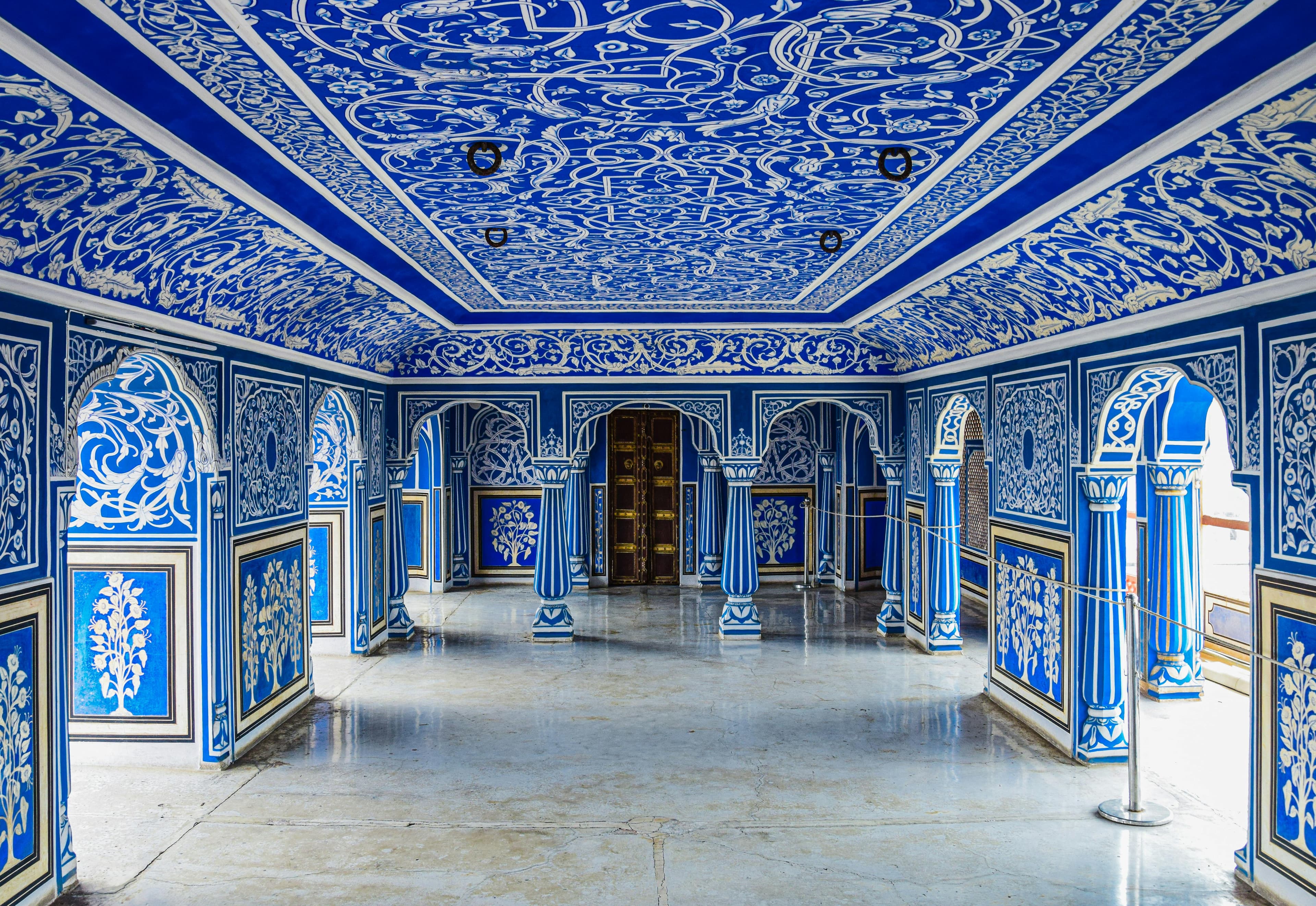 Udaipur & Jaisalmer: Royal Luxury Experience