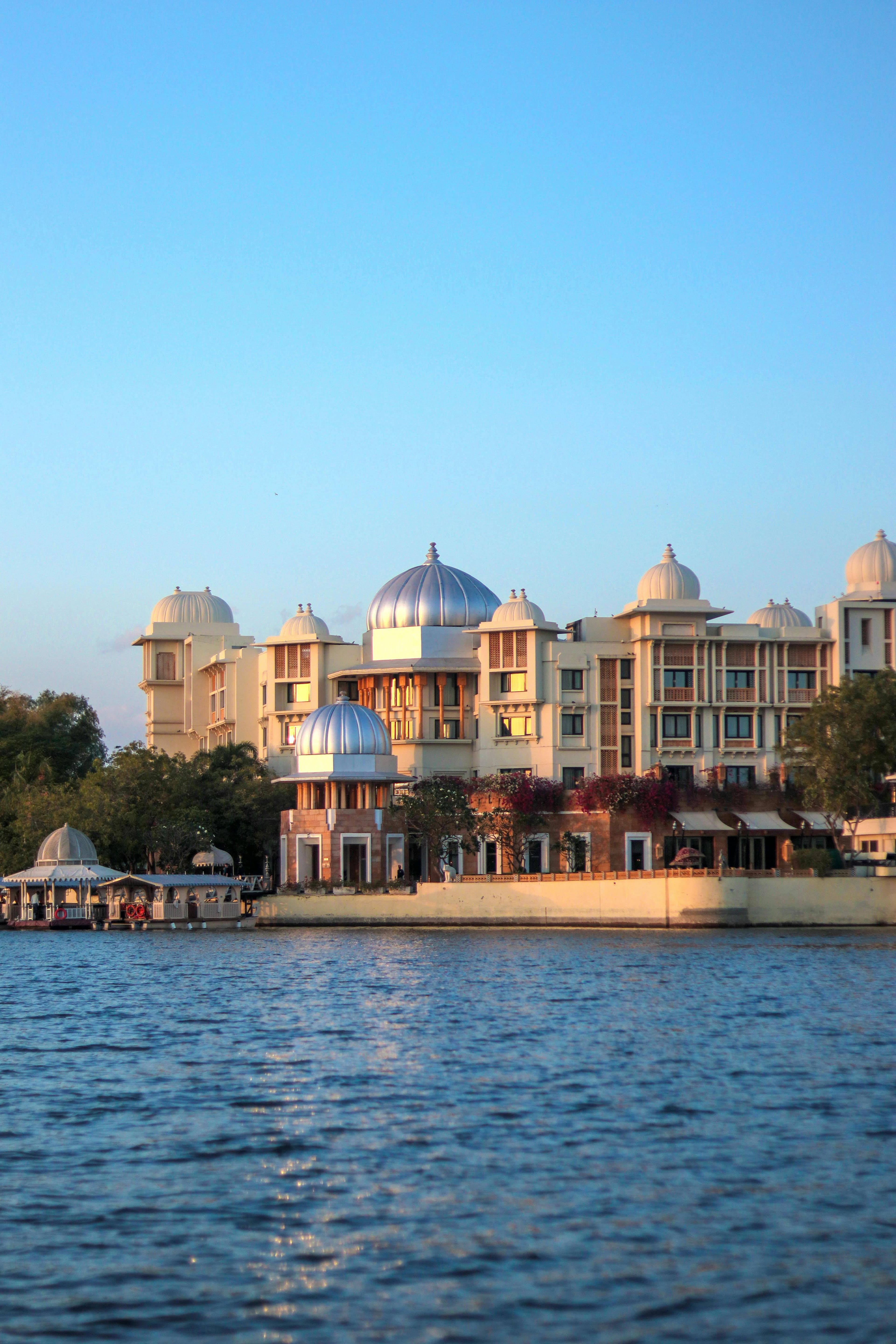 Arrive in Udaipur – The City of Lakes