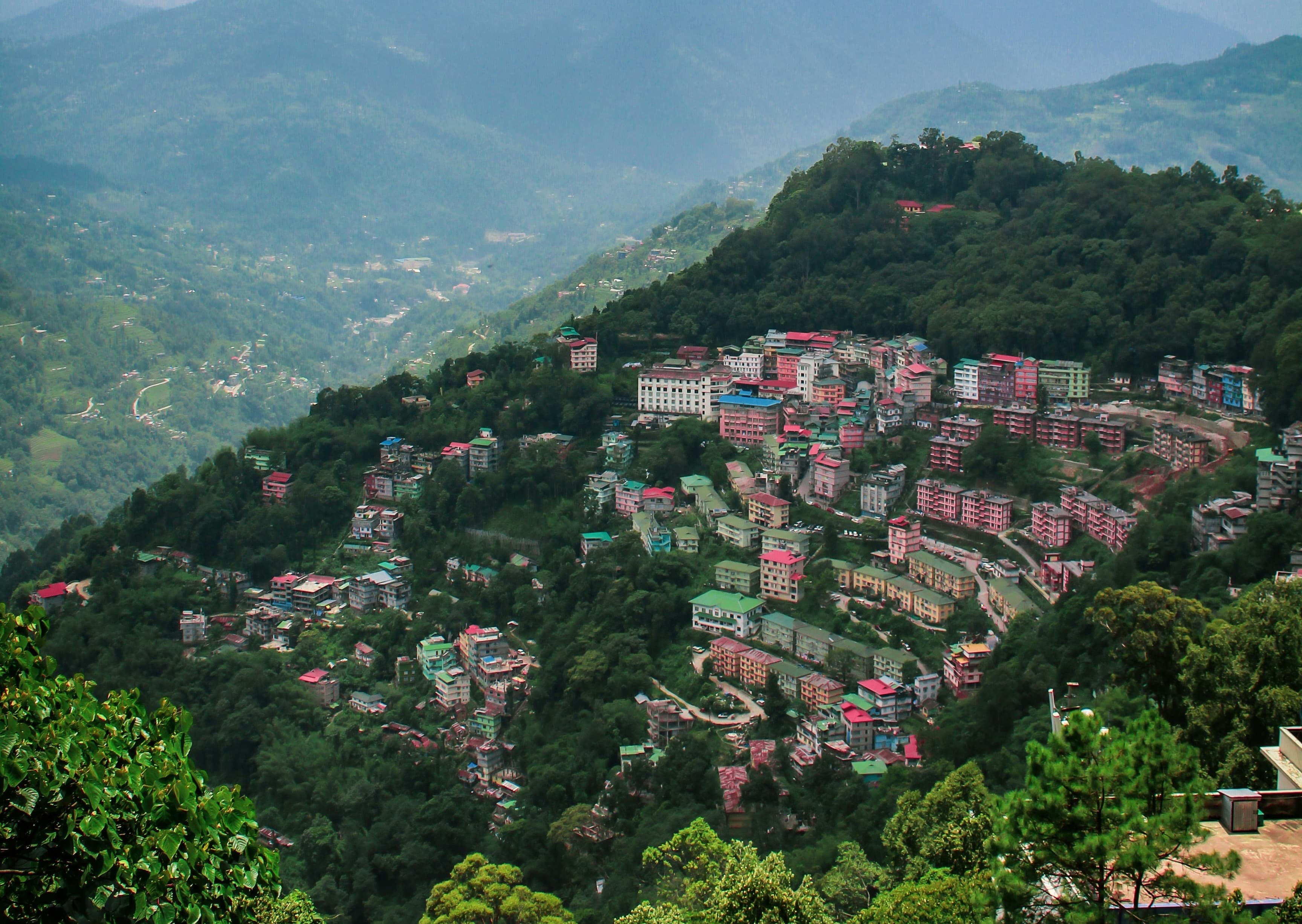 Arrival at Bagdogra / NJP – Transfer to Gangtok