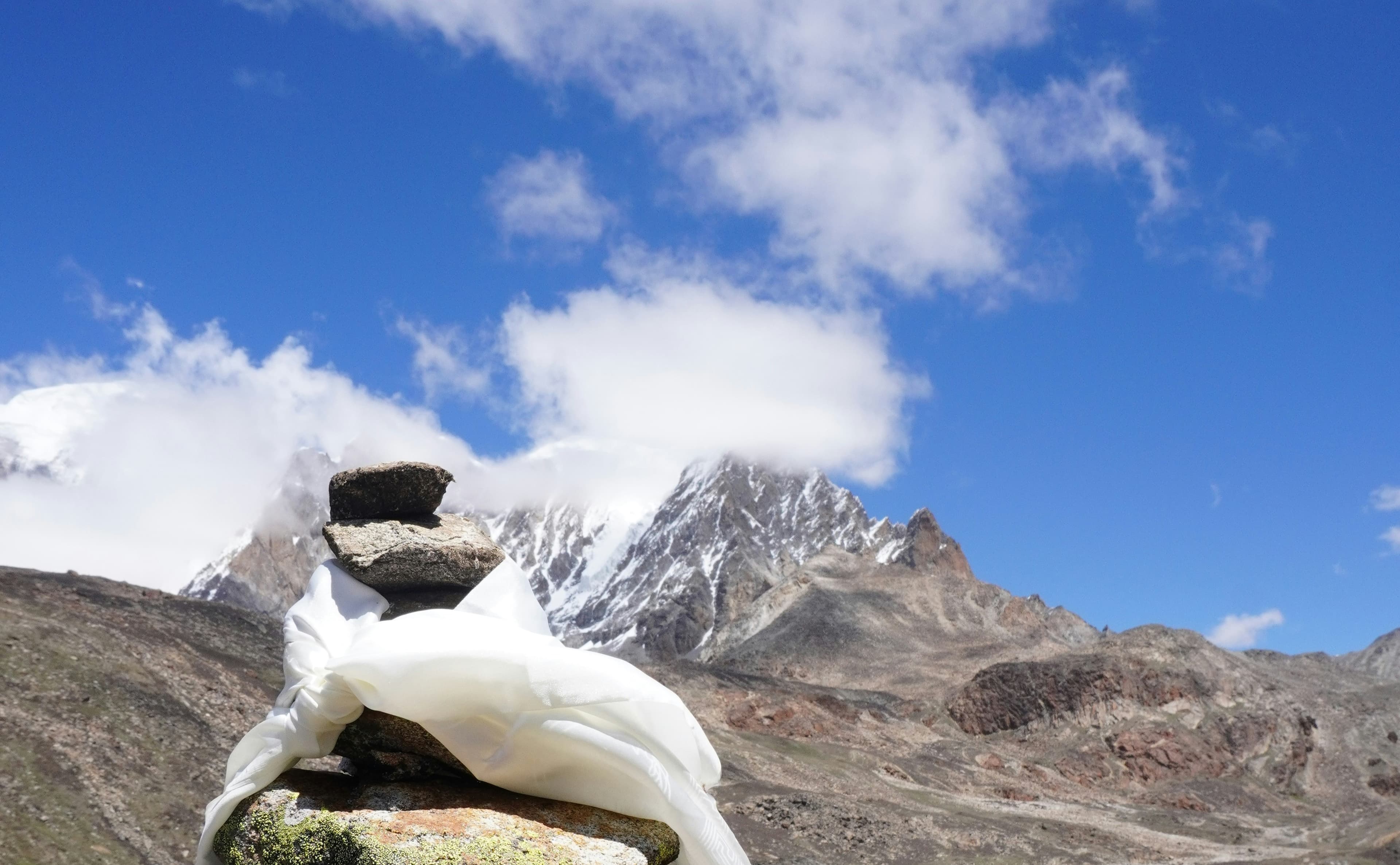 Luxurious Honeymoon – Pelling & Darjeeling (6D/5N) slide 2