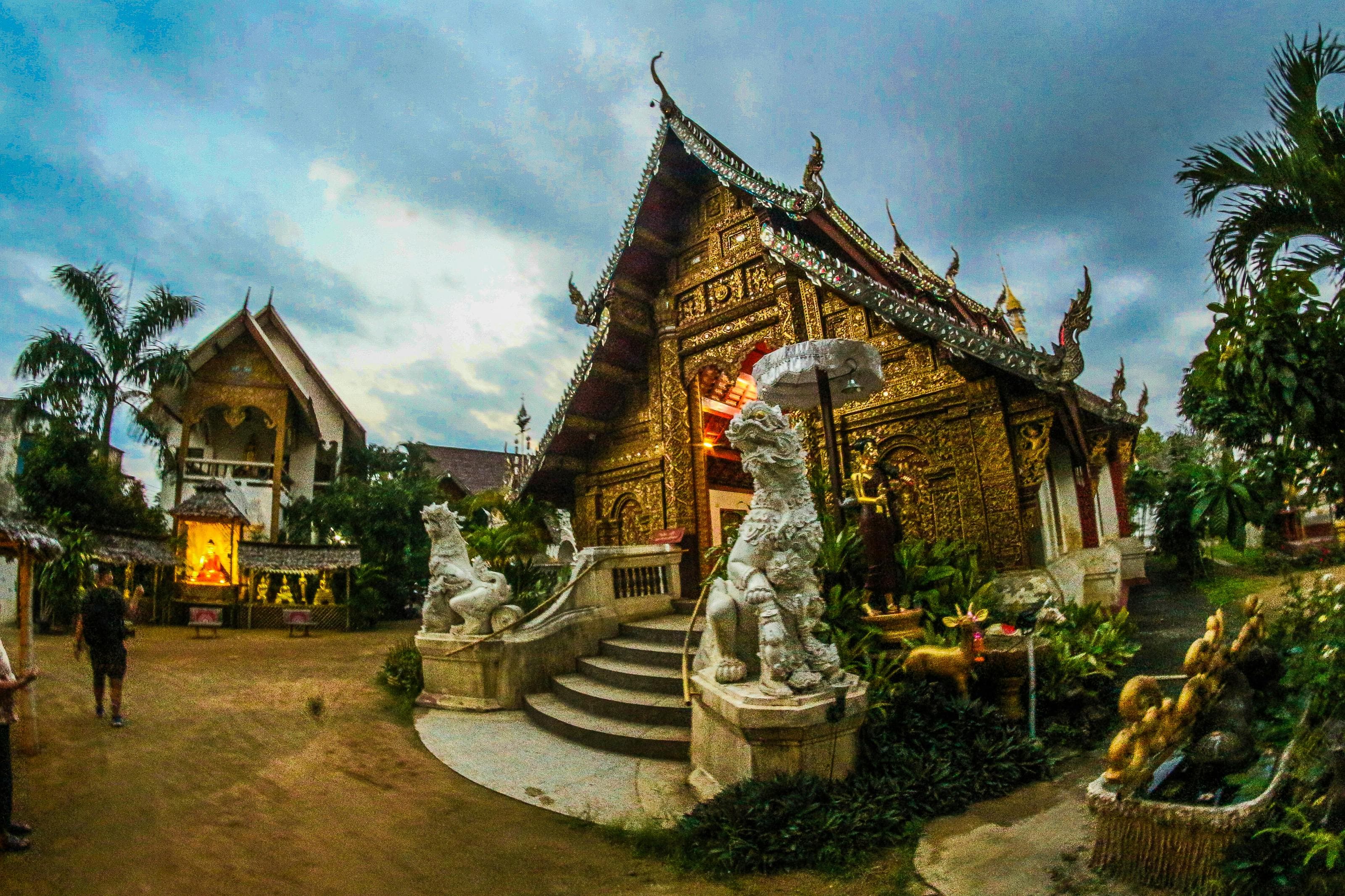 Lanna Charm Tour – Chiang Mai & Chiang Rai Day Trip slide 1