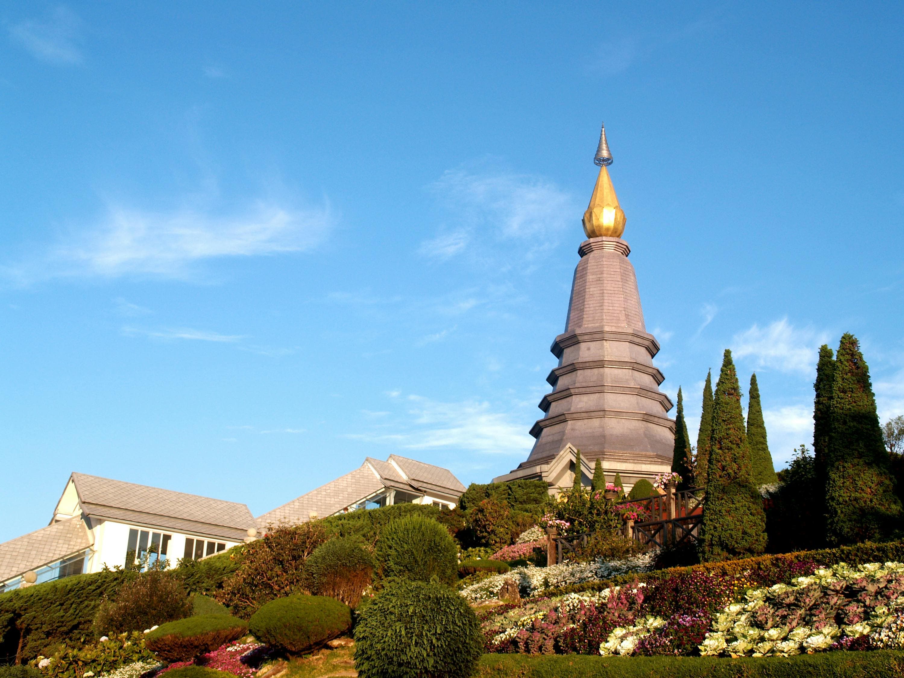 Lanna Charm Tour – Chiang Mai & Chiang Rai Day Trip slide 3