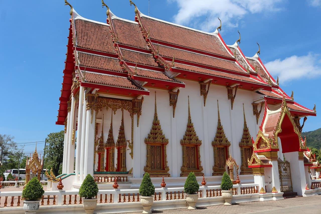 Arrival in Phuket – Romantic Start