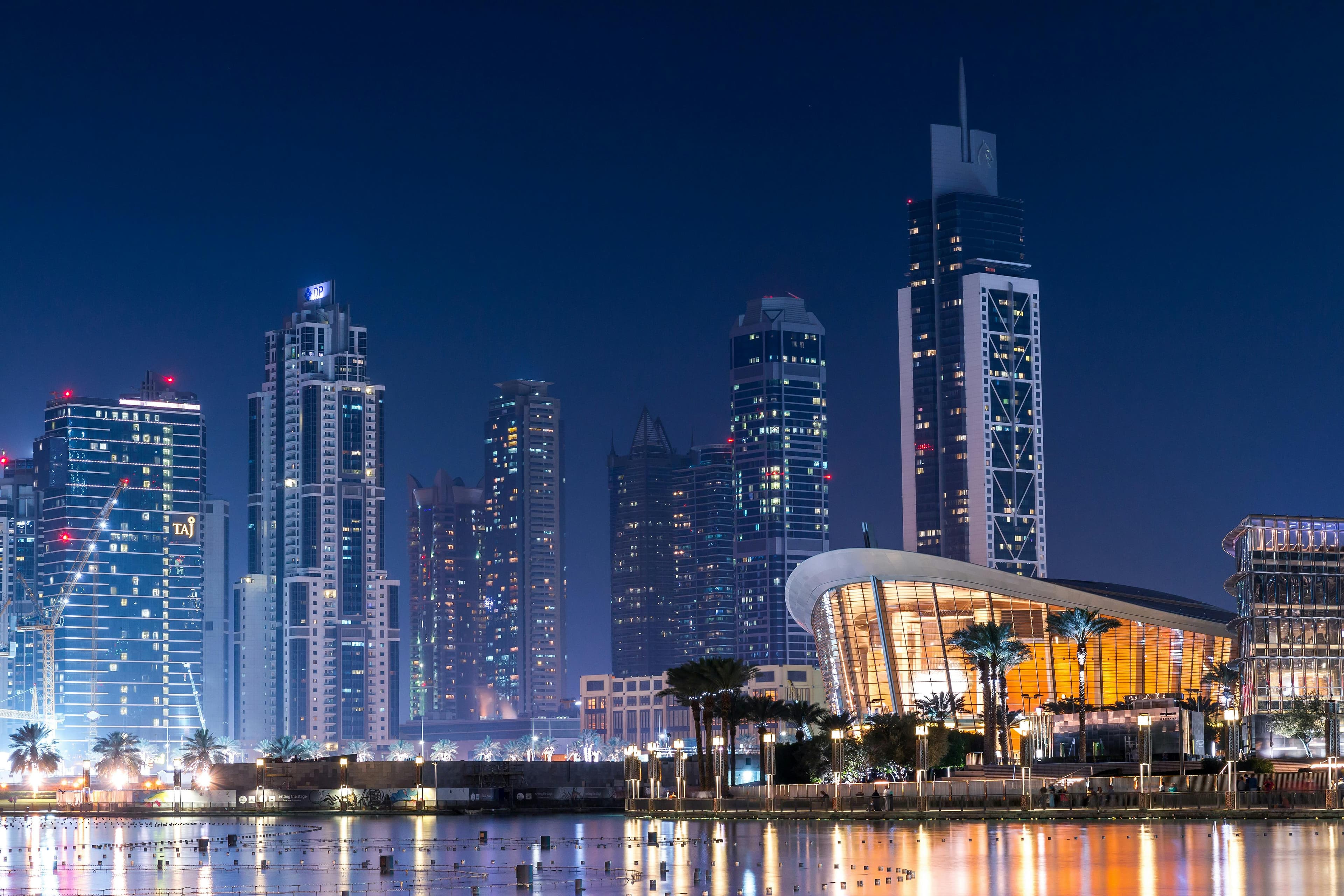 Iconic Dubai Shopping Experience slide 2