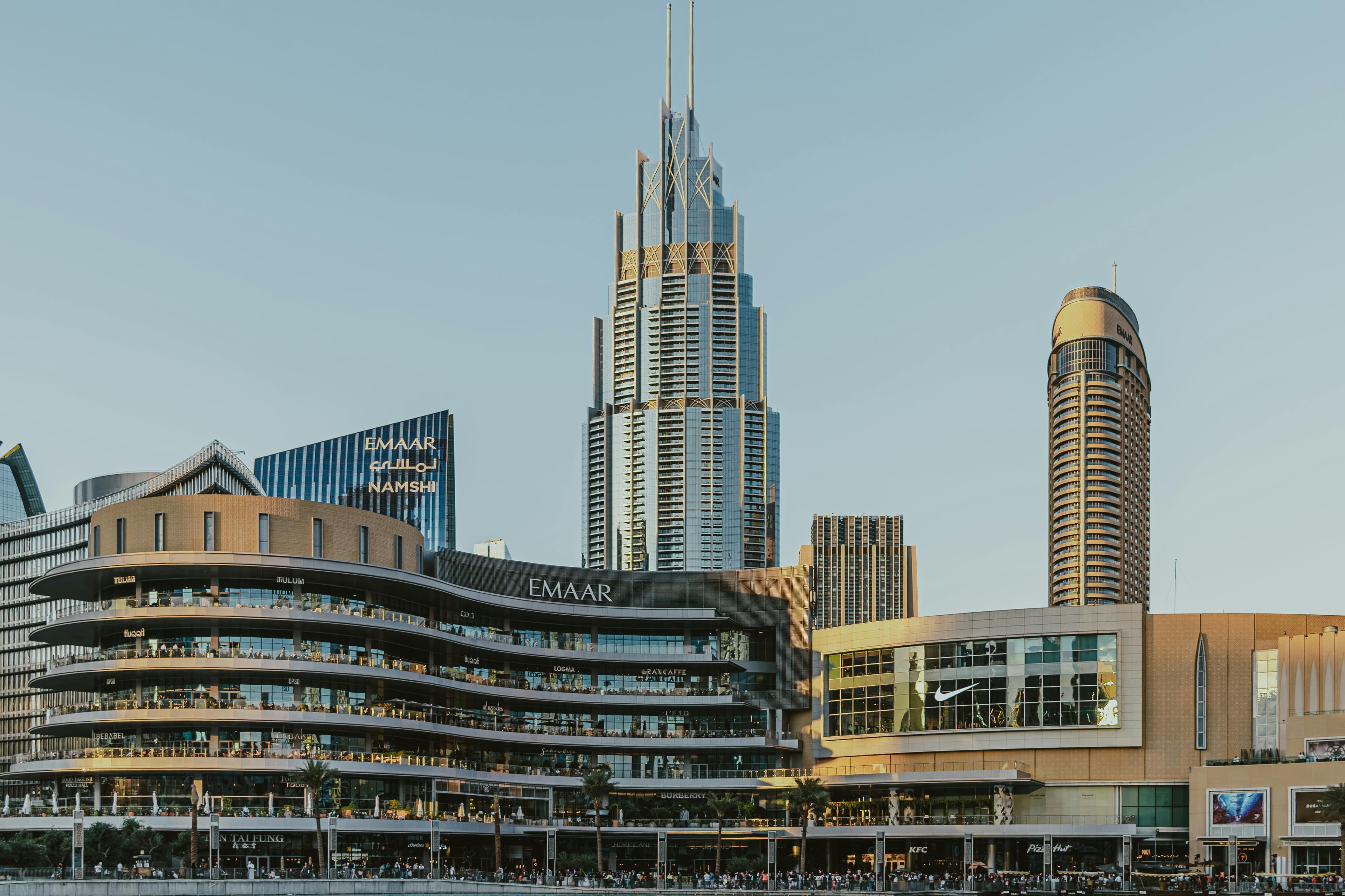 Iconic Dubai Shopping Experience