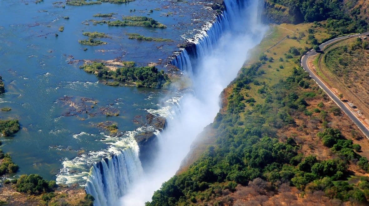 Victoria Falls & Mosi-oa-Tunya National Park